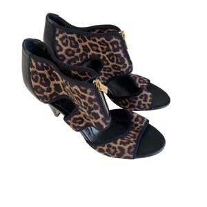 Isola Dani Leather Pump High Heels Womens 9M Leopard Print Open Toe Front Zip